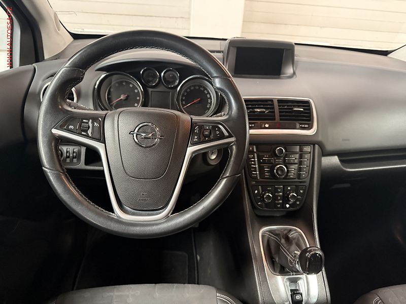 Opel Meriva (2013) 1.4i, ČR, AC, panor - fotka 14 z 19