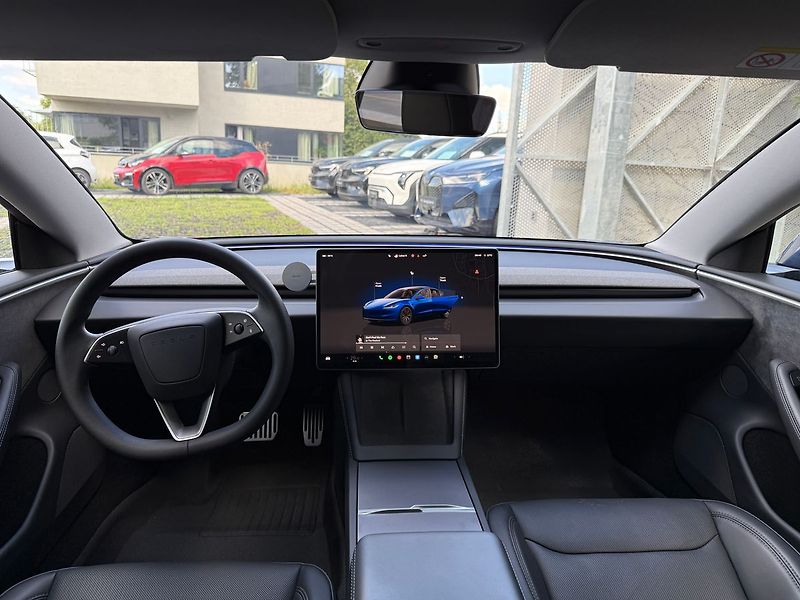 Tesla Model 3 Long Range AWD Tažné - fotka 11 z 40