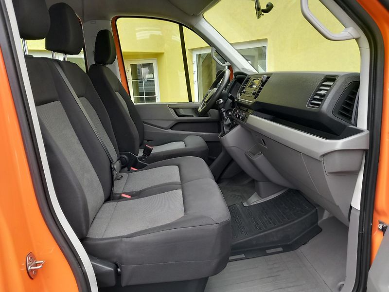Volkswagen Crafter (2018) 2,0TDi 103kw 7 MÍST ,ODPOČET ! - fotka 21 z 41