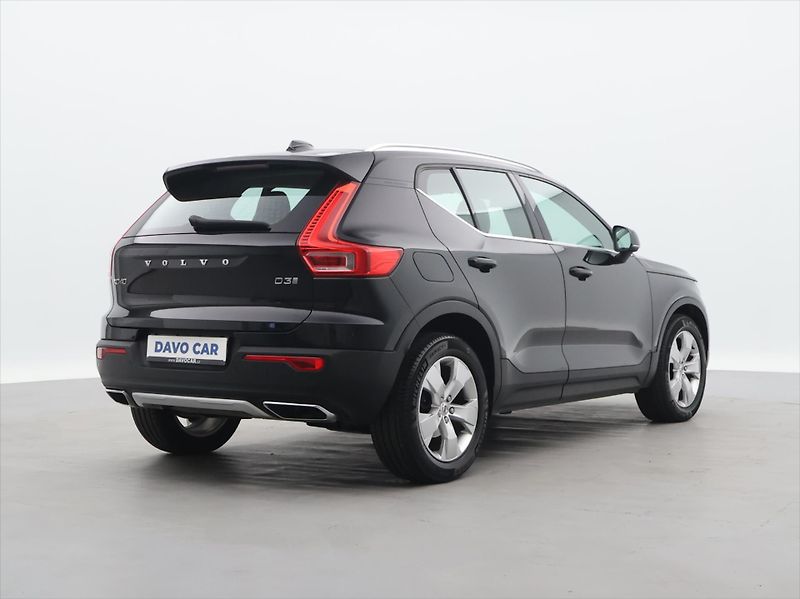 Volvo XC40 2,0 D3 110kW Aut. Inscription - fotka 7 z 32