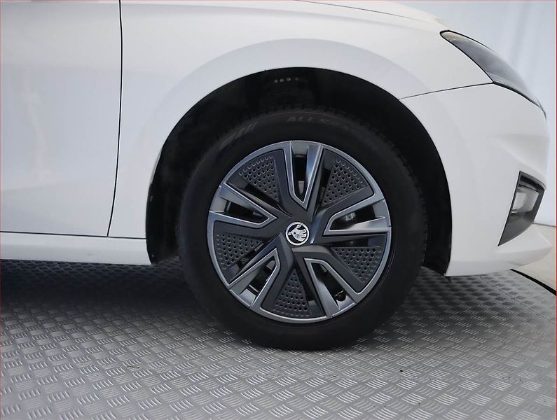 Škoda Fabia (2023) 1.0 TSI, Serv.kniha, Tempomat - fotka 15 z 23