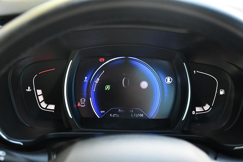 Renault Kadjar 1.5dCI 115 INTENS - fotka 27 z 34