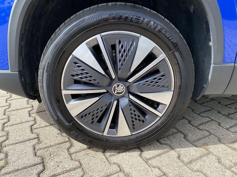 Škoda Karoq (2023) 2.0 TDI Ambition - fotka 30 z 34