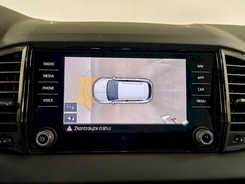 Škoda Karoq (2025) 1.5 TSI 110 kW Sportline - fotka 14 z 31
