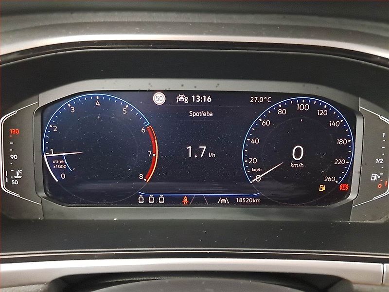 Volkswagen T-Roc (2025) 1.5 TSI - fotka 11 z 17