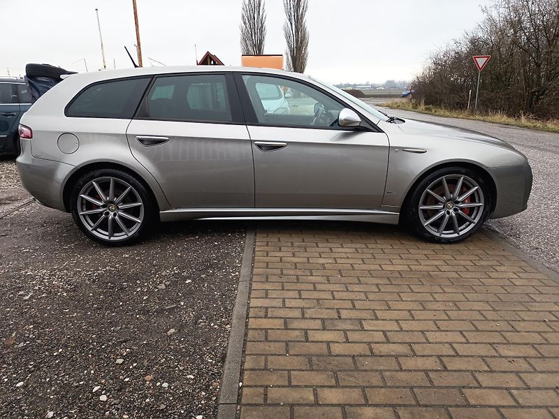 Alfa Romeo 159 (2010) 2.4 JTD 154KW! - fotka 29 z 62