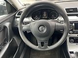 Volkswagen Passat (2011) 2,0 TDi 103 Kw TAŽNÉ - náhled 12