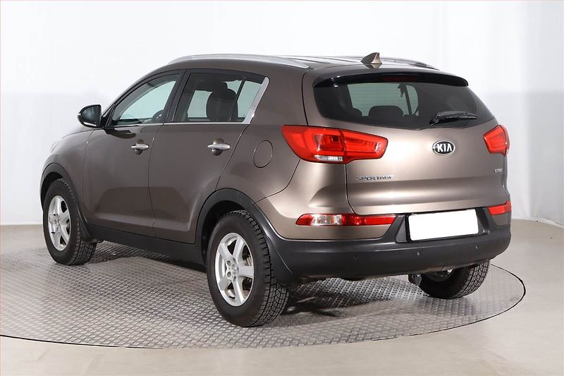 Kia Sportage (2014) 1.7 CRDi, Xenony, Tempomat - fotka 4 z 27