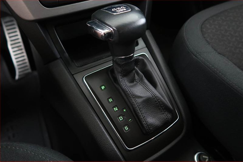 Škoda Yeti (2012) Elegance 2.0 TDI, 4X4 - fotka 13 z 18