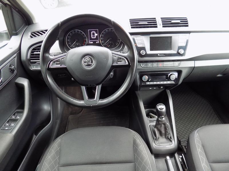 Škoda Fabia (2016) 1.4 TDi  1. majitel - fotka 11 z 12