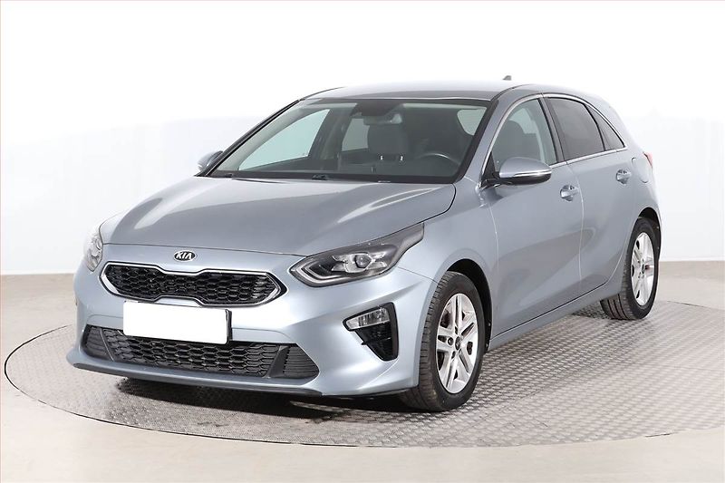Kia Ceed (2018) Gold 1.4 T-GDI, Automat - fotka 2 z 20