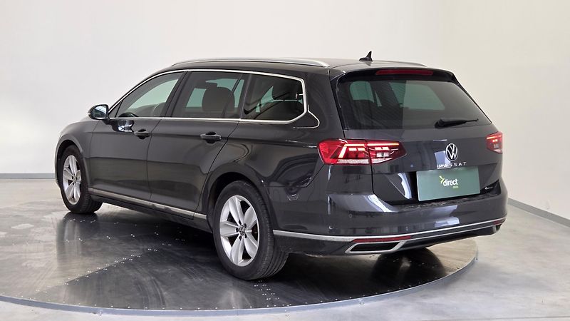 Volkswagen Passat - fotka 3 z 6