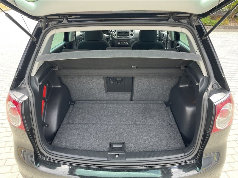 Volkswagen Golf Plus 1,6 TDi 77kw LIFE Klima Tempom - fotka 9 z 34