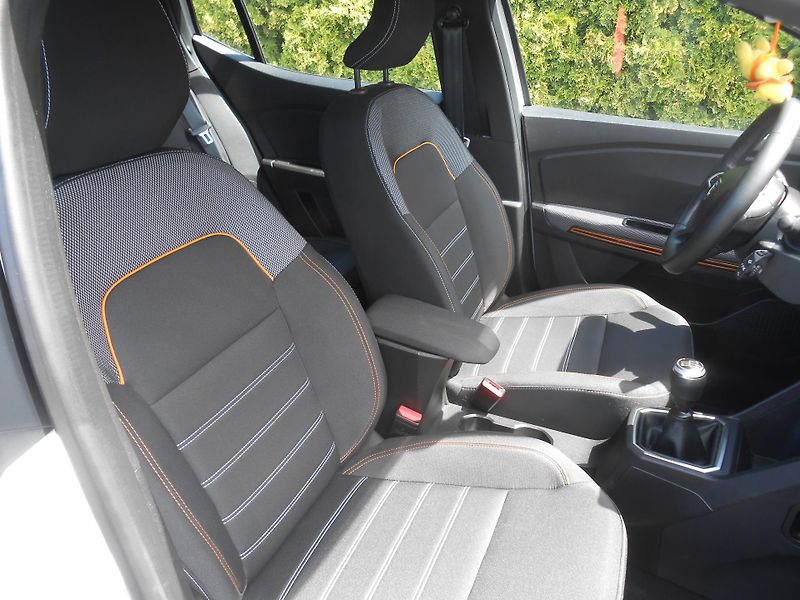 Dacia Sandero STEPWAY,NAVI,KAMERA,18tkm - fotka 21 z 45