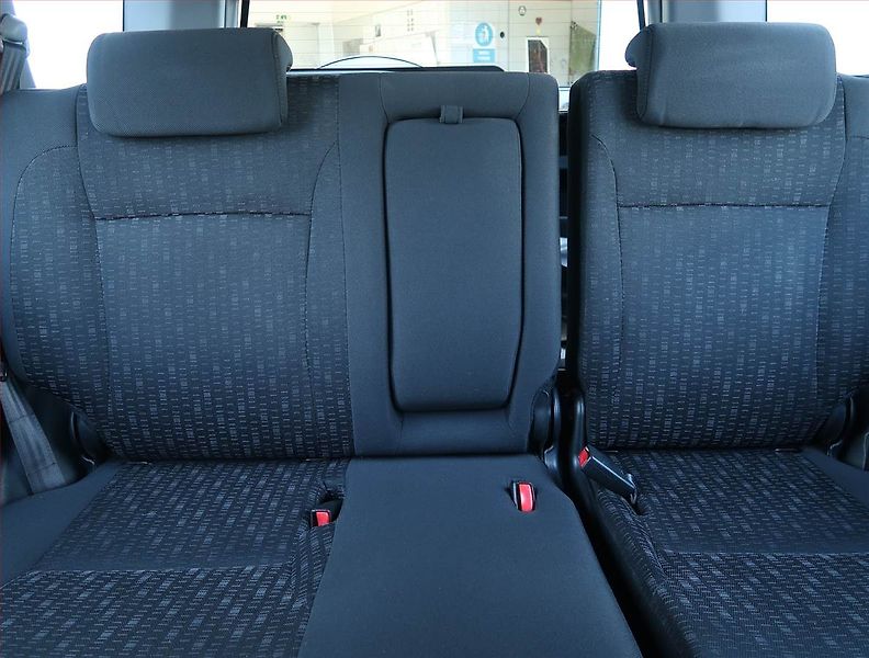 Renault Grand Scénic (2011) 1.6 dCi, 7 míst, po STK, Tažné - fotka 10 z 18