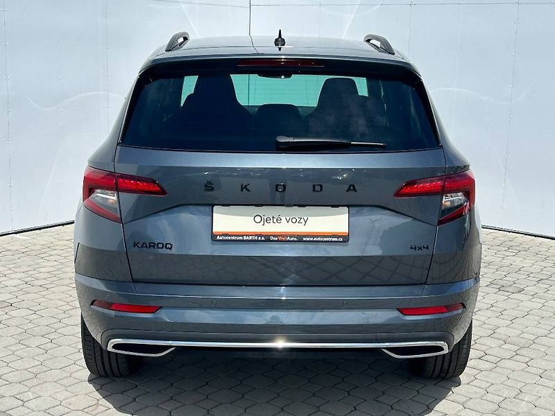 Škoda Karoq 2,0TSI 140kW Sportline 7DSG 4x - fotka 27 z 28