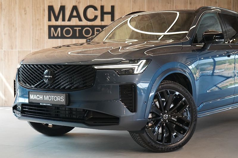 Volvo XC90 B5 PLUS Black Edition, 360° - fotka 2 z 48