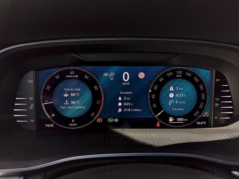Škoda Octavia (2025) Combi Top Selection 1,5 Tsi 85 - fotka 7 z 35