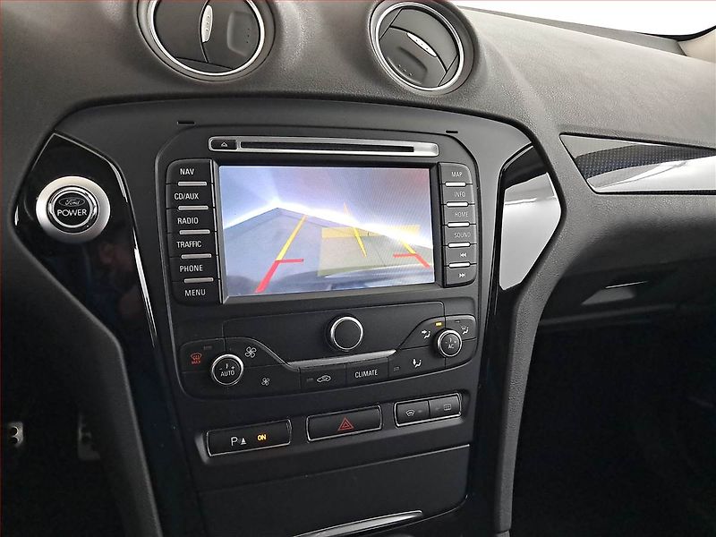 Ford Mondeo (2013) 2.2 TDCi, Automat, Navi - fotka 18 z 18