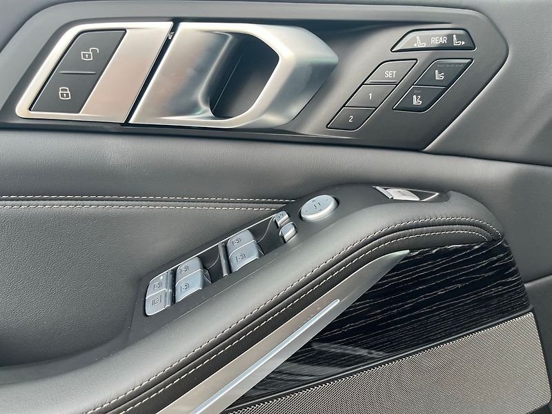 BMW X7 40ix Nezávislé Ventilace Masáž - fotka 19 z 27