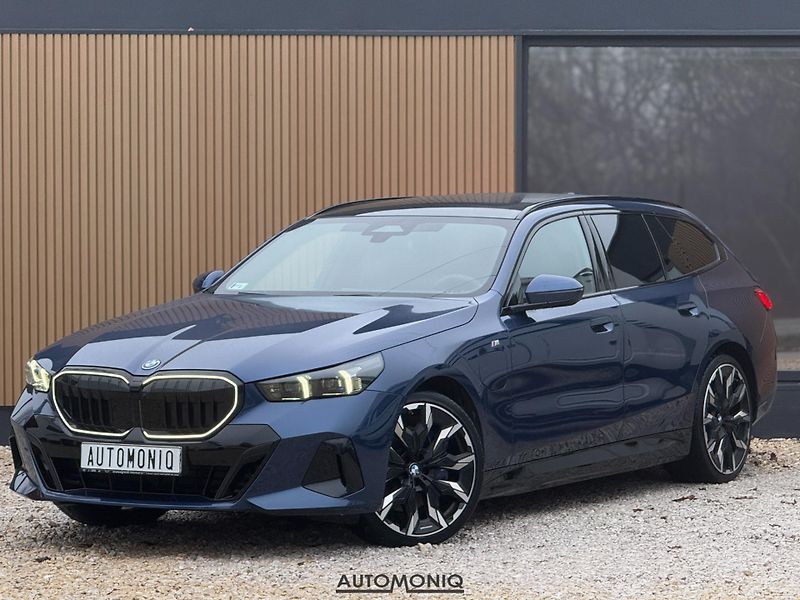 BMW Řada 5 (2025) 550e xDrive Touring M Sport - fotografie inzerátu