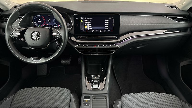 Škoda Octavia 2.0 TDI DSG Style - fotka 8 z 25