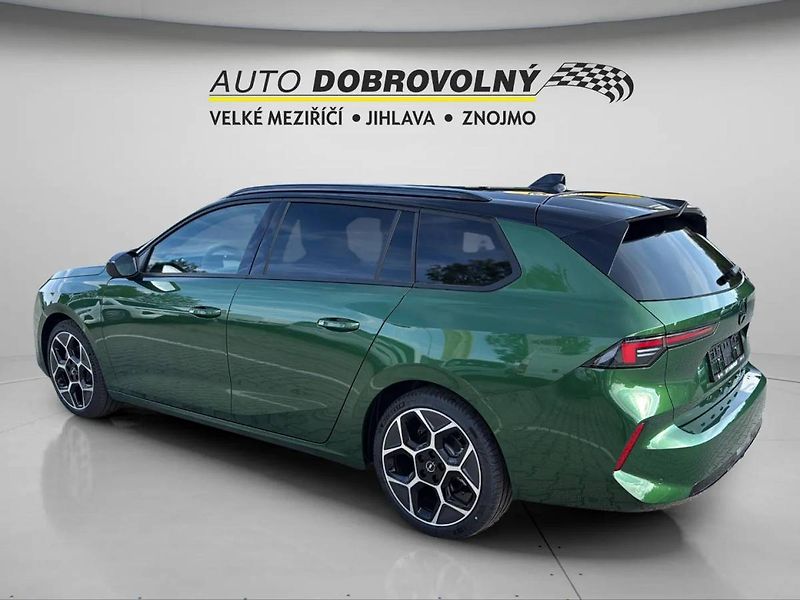 Opel Astra (2026) Nová Ultimate ST Hybrid 1.2 TU - fotka 4 z 24
