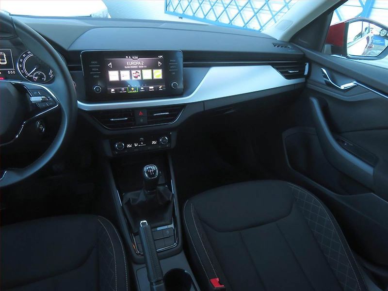 Škoda Scala (2023) Ambition 1.0 TSI, Tempomat - fotka 8 z 14