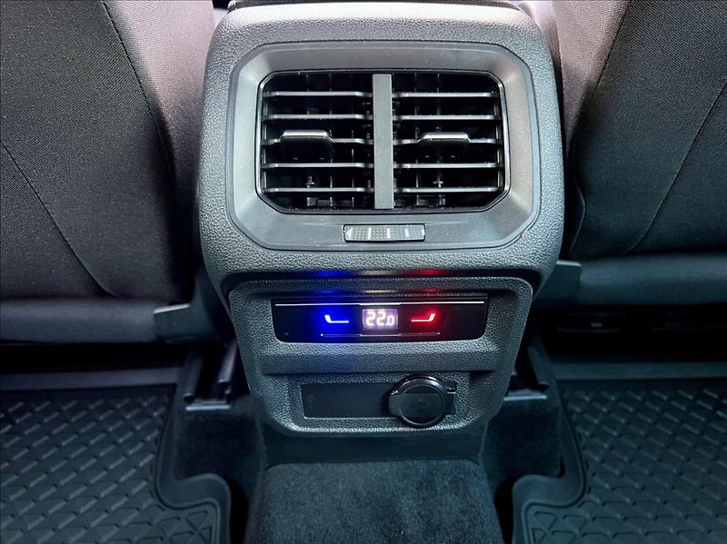 Volkswagen Tiguan 1,5 TSi DSG GT LIFE záruka - fotka 34 z 41