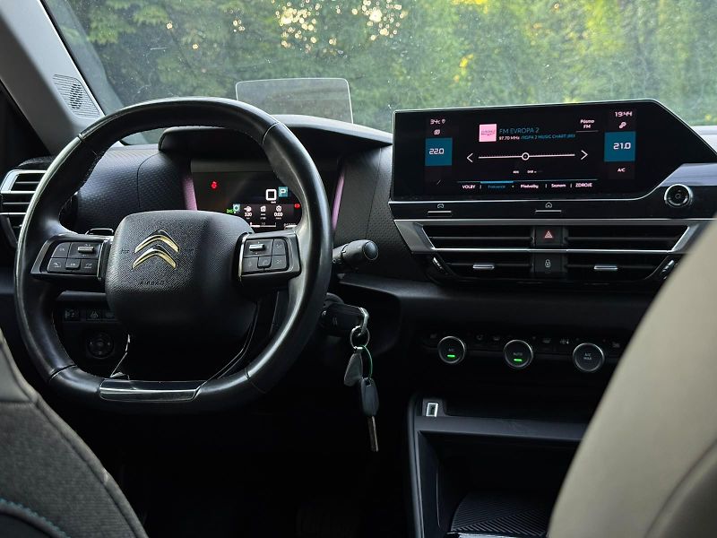 Citroën C4 1.2i 130 S&s 1.MAJITEL ČR DPH  - fotka 11 z 30