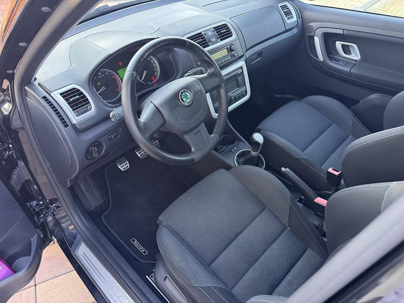 Škoda Fabia 1.4i 63KW ELEGANCE - fotka 7 z 20