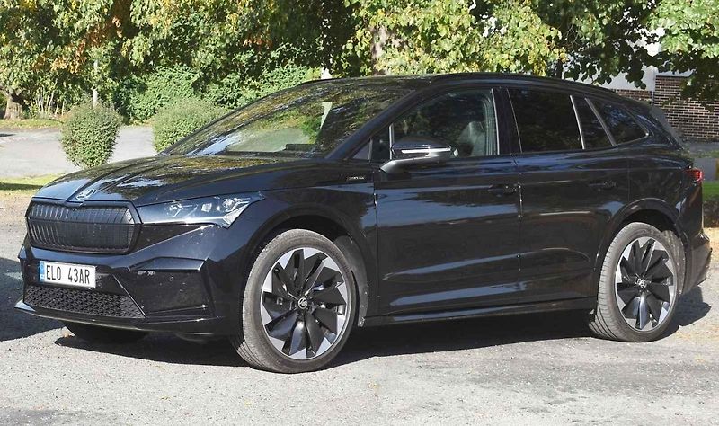 Škoda Enyaq iV a Hyundai Ioniq 5 při testu