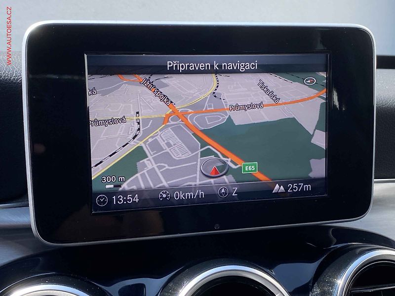 Mercedes-Benz Třídy C (2017) 2.0T C200, Avantgarde, LED - fotka 17 z 18