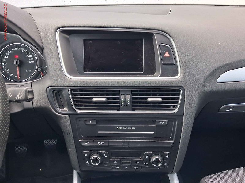 Audi Q5 (2011) 2.0 TFSi Quattro, Bixen, - fotka 12 z 19