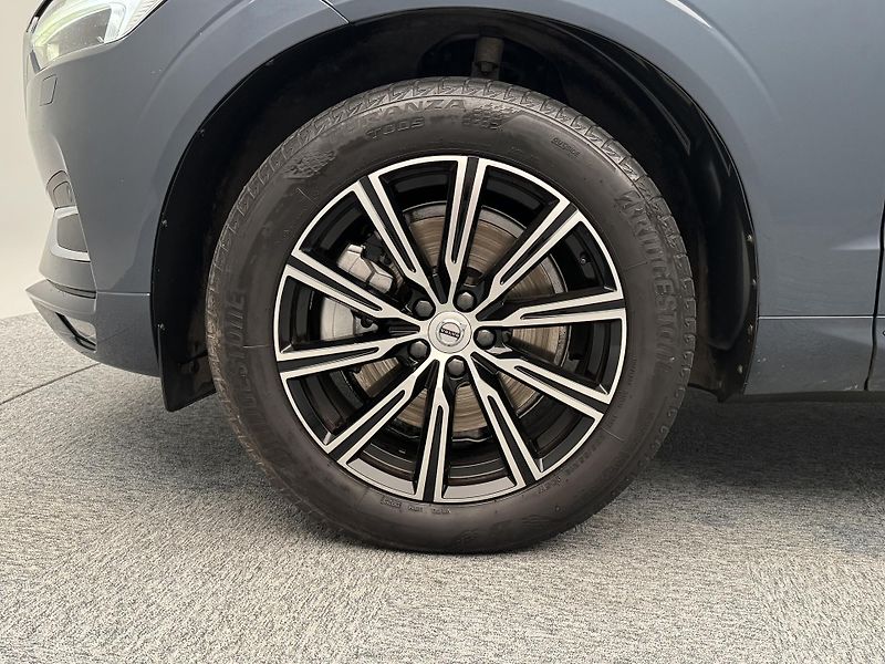 Volvo XC60 D5 AWD INSCRIPTION AUT CZ - fotka 42 z 42