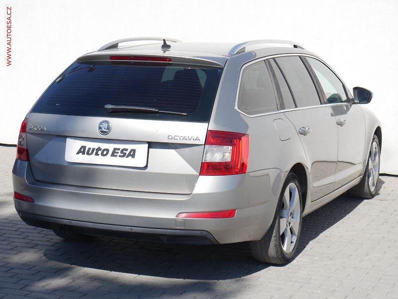 Škoda Octavia (2014) 1.6 TDi, DSG, AC, temp. - fotka 4 z 18