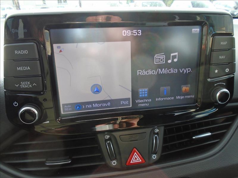 Hyundai i30 1,6 - fotka 36 z 36
