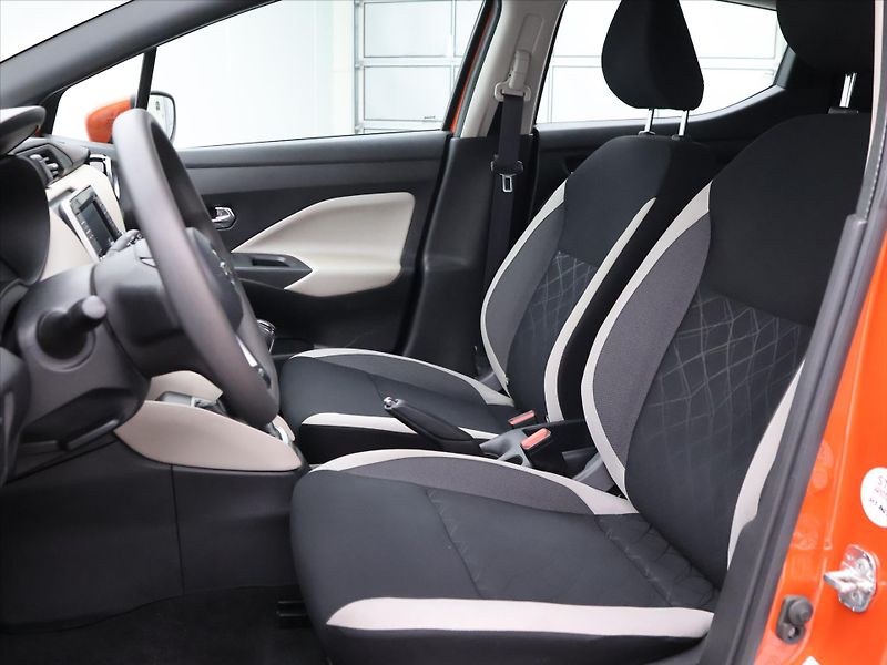 Nissan Micra 1.0 i 52kW CZ Acenta - fotka 11 z 33