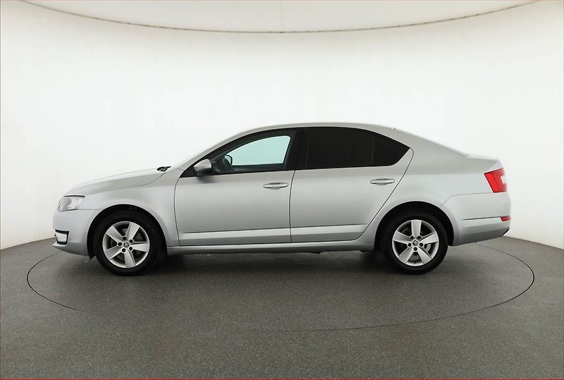 Škoda Octavia (2013) 1.4 TSI, Serv.kniha, Tempomat - fotka 3 z 16