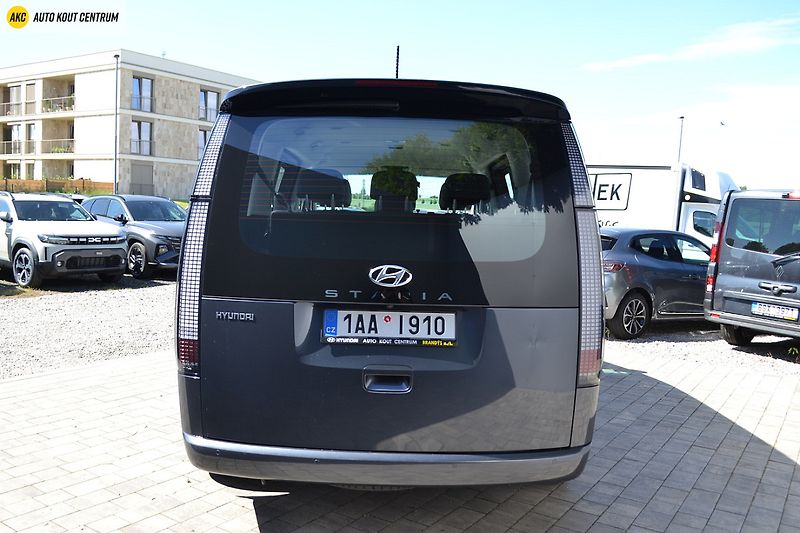 Hyundai Staria 2.2CRDi PREMIUM A/T- 9 MÍST - fotka 4 z 79