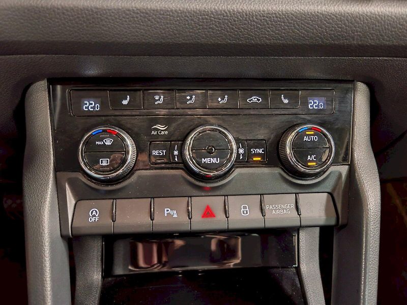 Škoda Kodiaq (2019) 2.0 TSI 140 kW DSG 4x4 Style - fotka 19 z 33