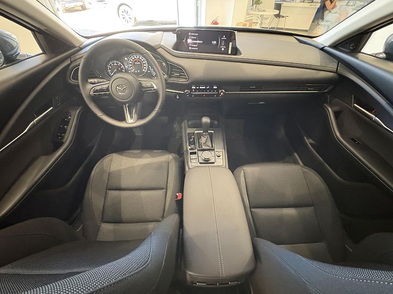 Mazda CX-30 (2026) 2.5L G140 6AT FWD Centre-Line - fotka 15 z 18