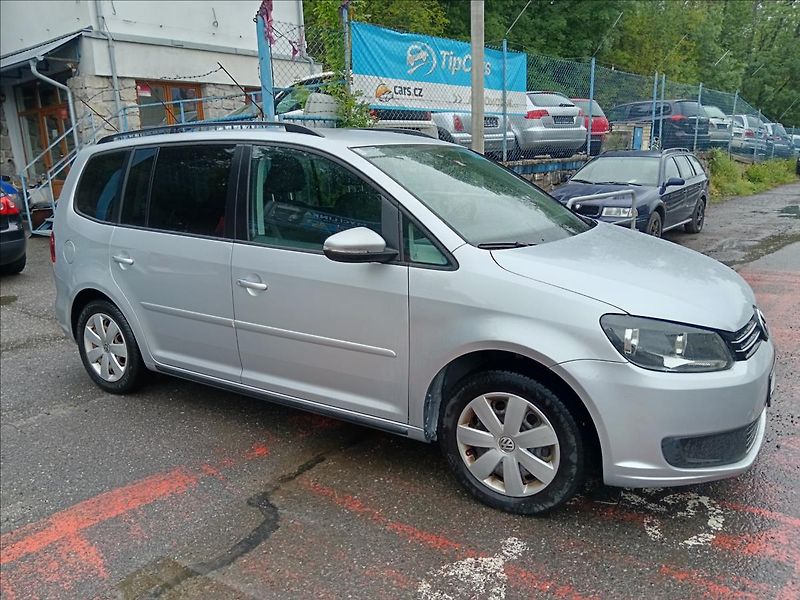 Volkswagen Touran 1,2 TSi  Comfortline - fotka 16 z 24