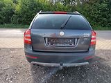 Škoda Octavia (2007) Scout 4x4 2.0i 110 kw - náhled 19
