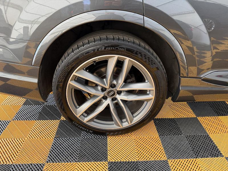 Audi Q7 3.0Tdi*200kw*CZ*DPH*S-Line* - fotka 22 z 47