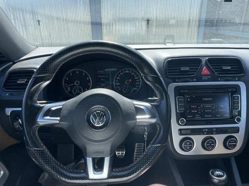 Volkswagen Scirocco 1.4TSi 125PS SPORT EDITION TOP - fotka 178 z 178