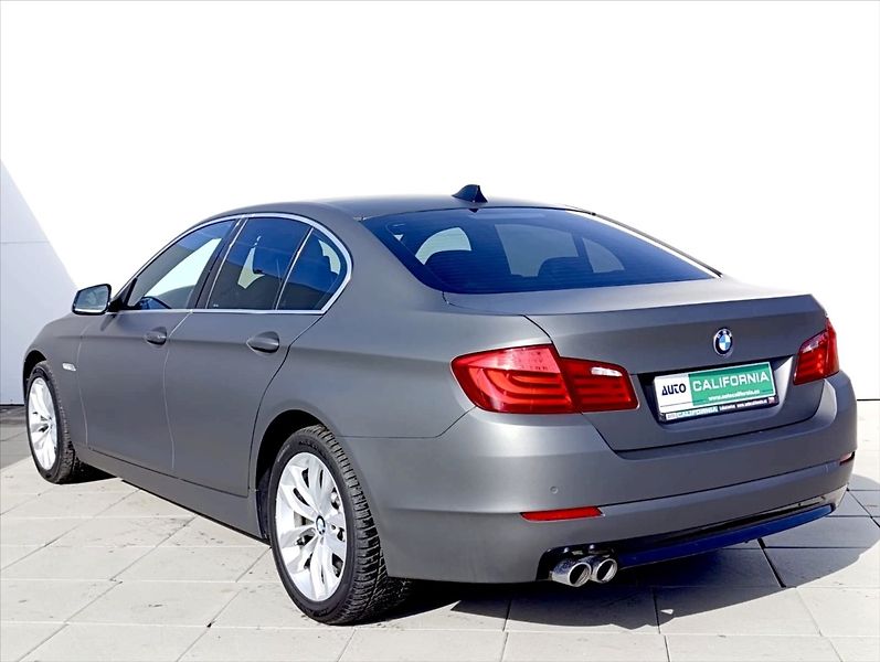BMW Řada 5 3,0 530d Aut., Navi Kůže Tažné - fotka 10 z 45