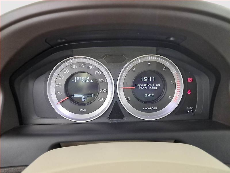 Volvo XC60 (2011) D3, 4X4, Serv.kniha, Kůže - fotka 11 z 21