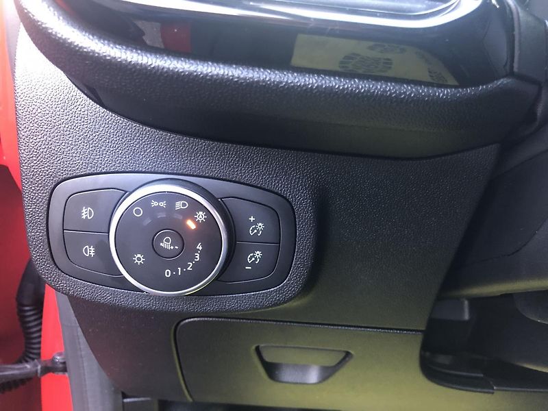 Ford Fiesta (2018) 1,0 NAVI AL kola  - fotka 25 z 69