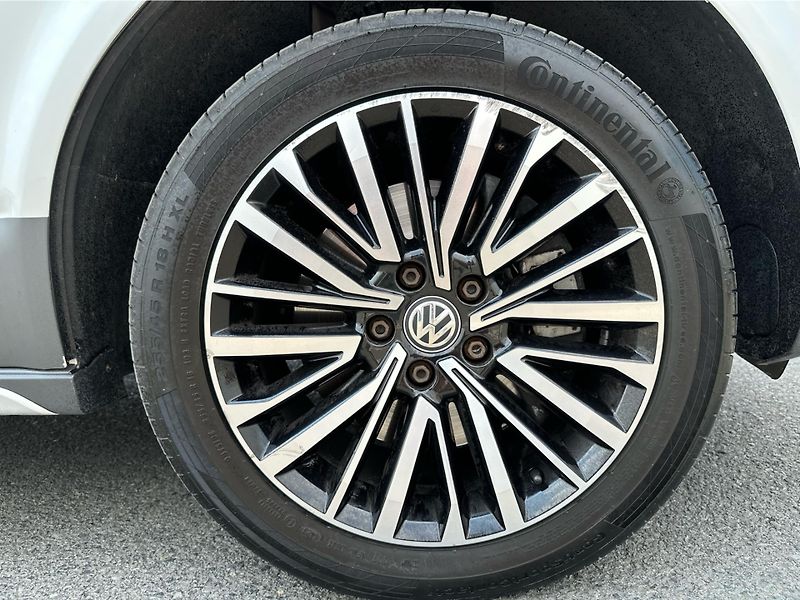 Volkswagen Multivan 2,0 TDI / 146 kW PanAm 4MOT DS - fotka 25 z 26